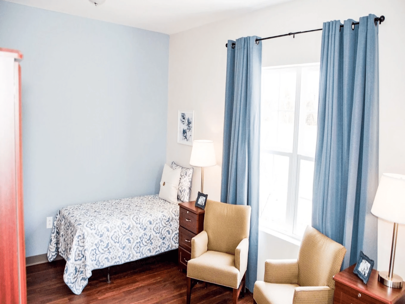 Private & Semi-Private Detox Bedrooms